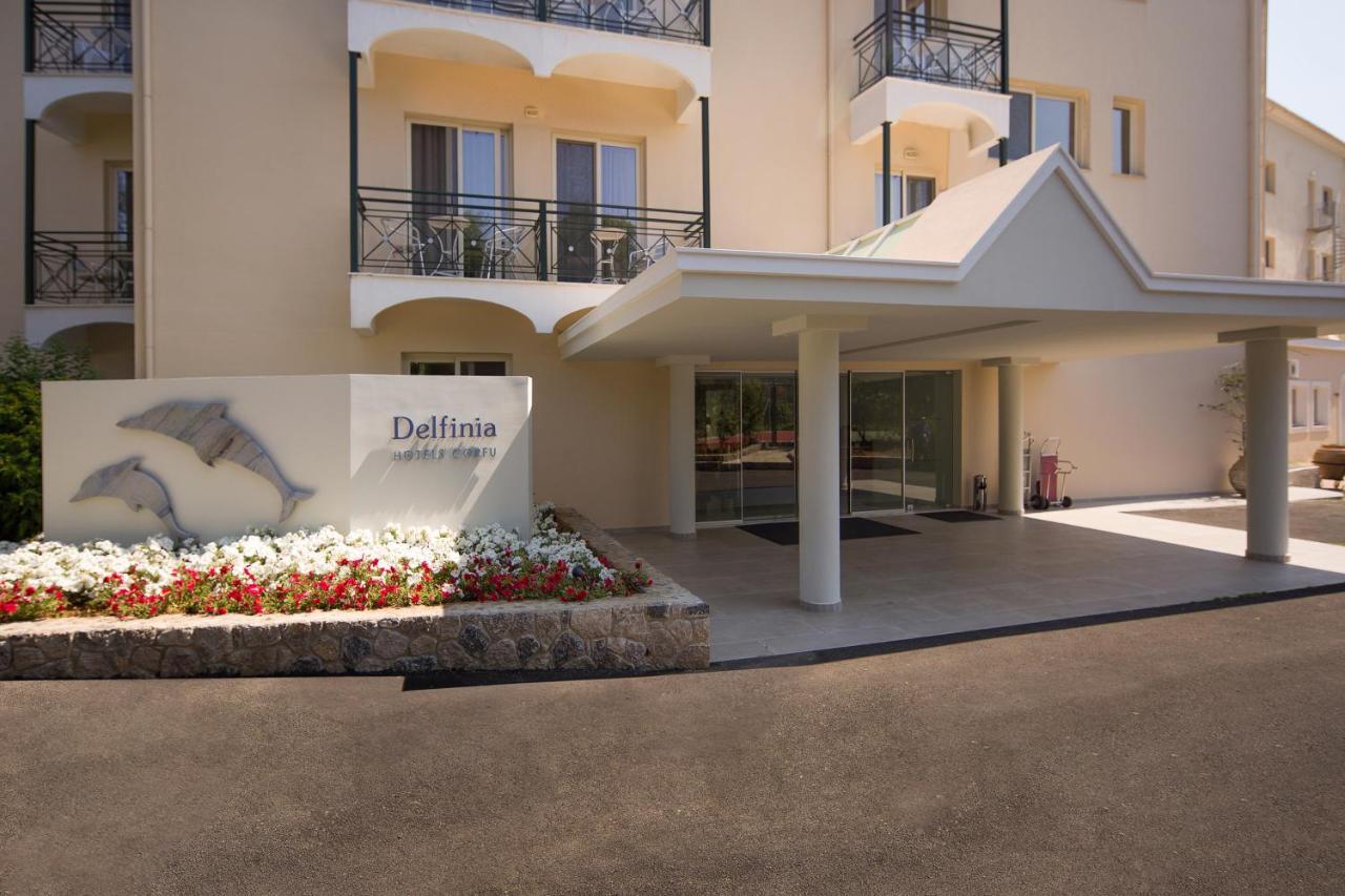 Delfinia Hotel Moraḯtika Luaran gambar